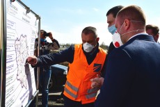 Міністр Олексій Чернишов оглянув ремонт на Київському шосе